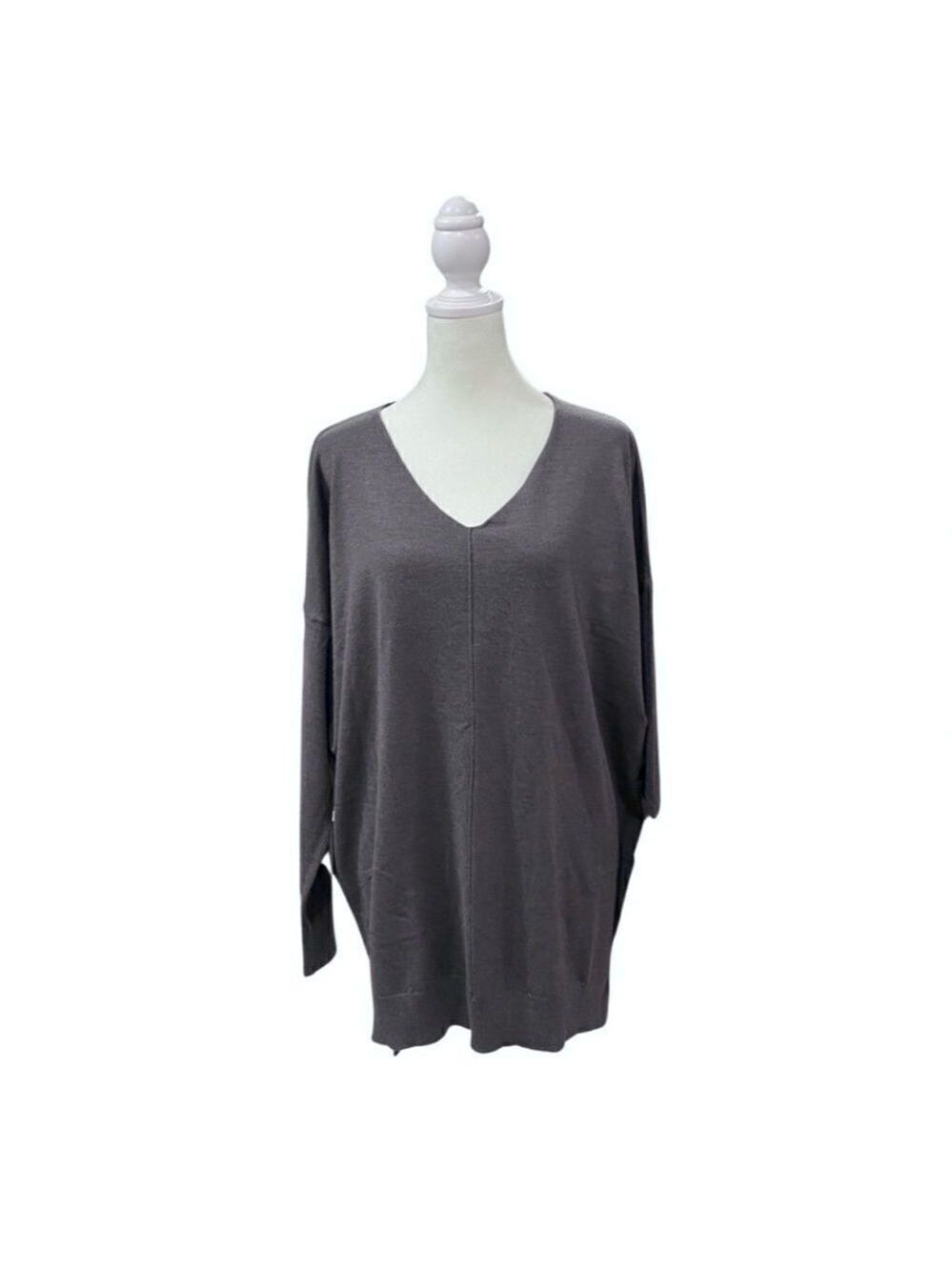 Sweet Lovely by Jen V-Neck Long Sleeve Front Seam High Low Sweater Med/Large